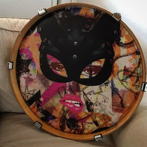 Catwomen - Pop-Art von Stefanie Pappe-Stellbrink als Kunstdruck auf einem Schlagzeugfell, rückseitig handsigniert